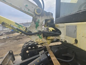 Багер JCB JCB 803 PLUS Отлично състояние | Auto.bg — изображение 7 Багер JCB JCB 803 PLUS Отлично състояние | Auto.bg — изображение 7