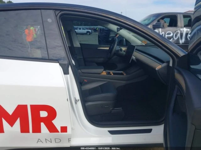 Tesla Model Y LONG RANGE DUAL MOTOR - изображение 10 | Auto.bg Tesla Model Y LONG RANGE DUAL MOTOR - изображение 10