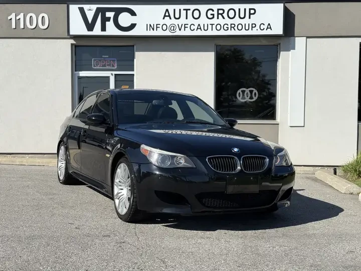 BMW M5 V10/HEAD UP/Реални Километри! - 45000 лв. / 23008.13 € - 70376318 1 | Car24.bg BMW M5 V10/HEAD UP/Реални Километри! - 45000 лв. / 23008.13 € - 70376318 1