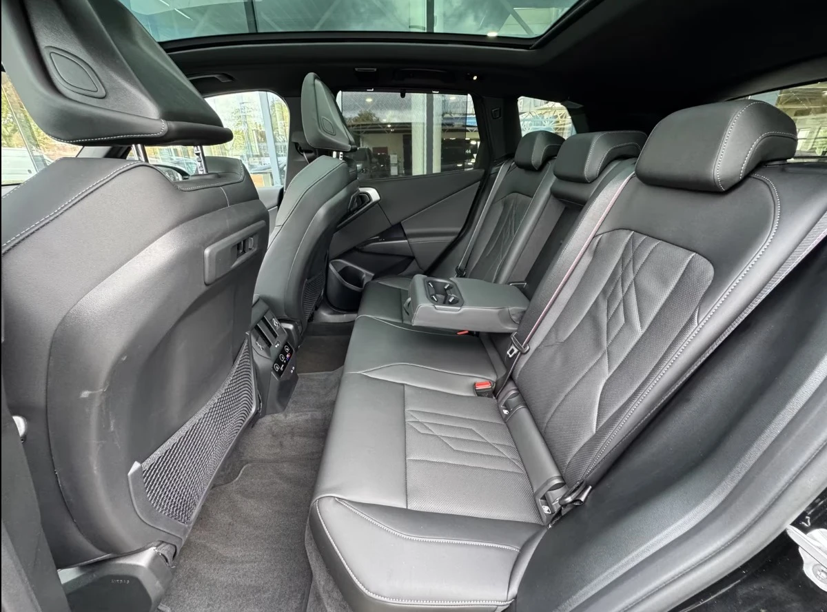 BMW X3 xDrive40d* Pano* LED* H&K - изображение 7 | Auto.bg BMW X3 xDrive40d* Pano* LED* H&K - изображение 7