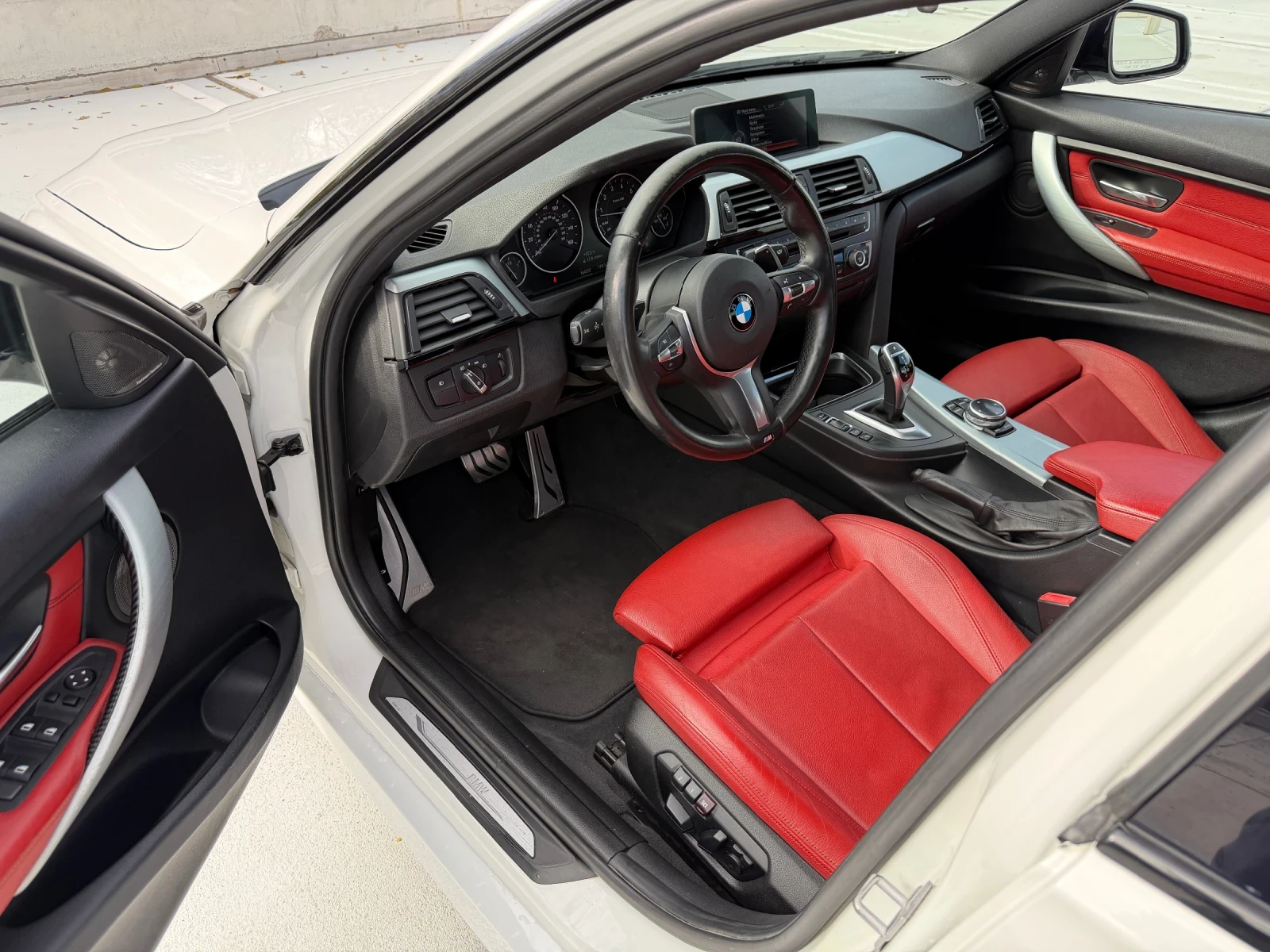 BMW 335 X-DRIVE| M-SPORT-PACK - изображение 8 | Auto.bg BMW 335 X-DRIVE| M-SPORT-PACK - изображение 8