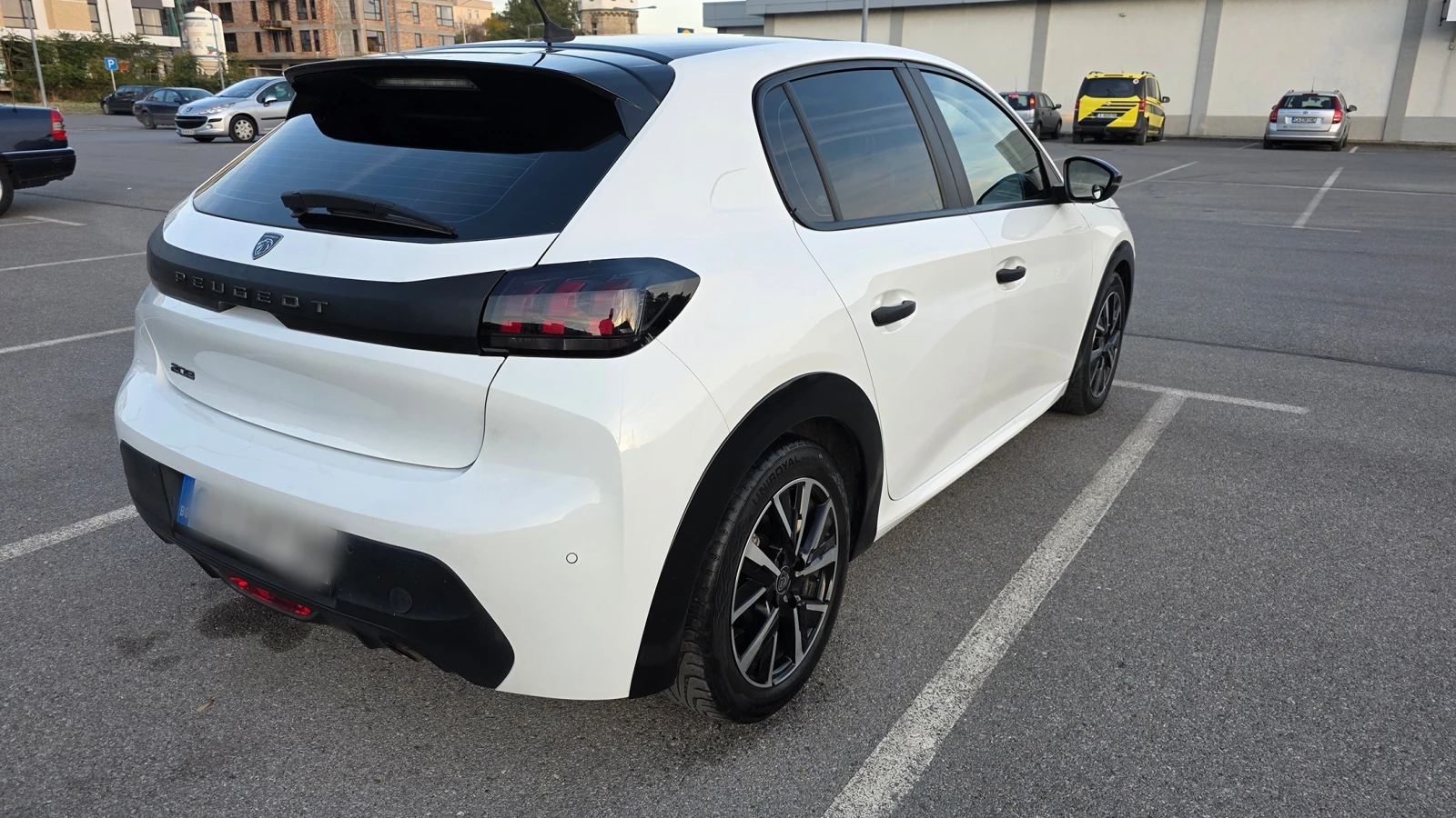 Peugeot 208 1.5 BlueHDI - изображение 6 | Auto.bg Peugeot 208 1.5 BlueHDI - изображение 6