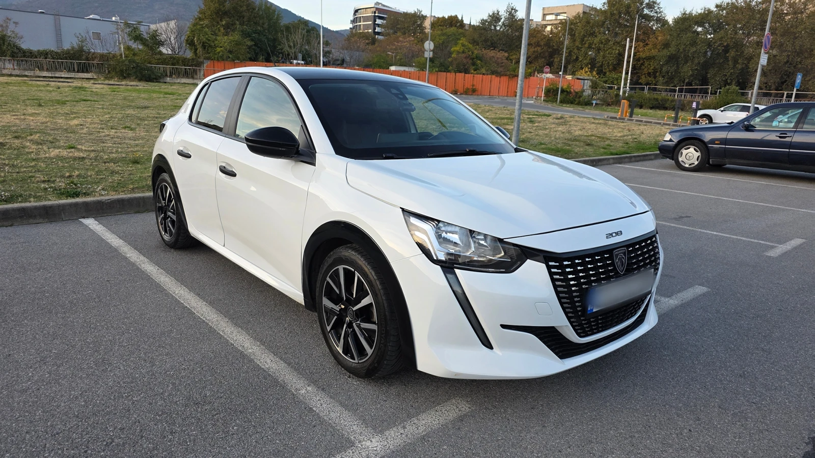 Peugeot 208 1.5 BlueHDI - изображение 8 | Auto.bg Peugeot 208 1.5 BlueHDI - изображение 8