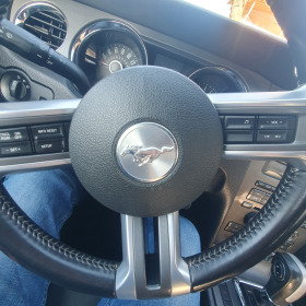 Ford Mustang   | Mobile.bg   5