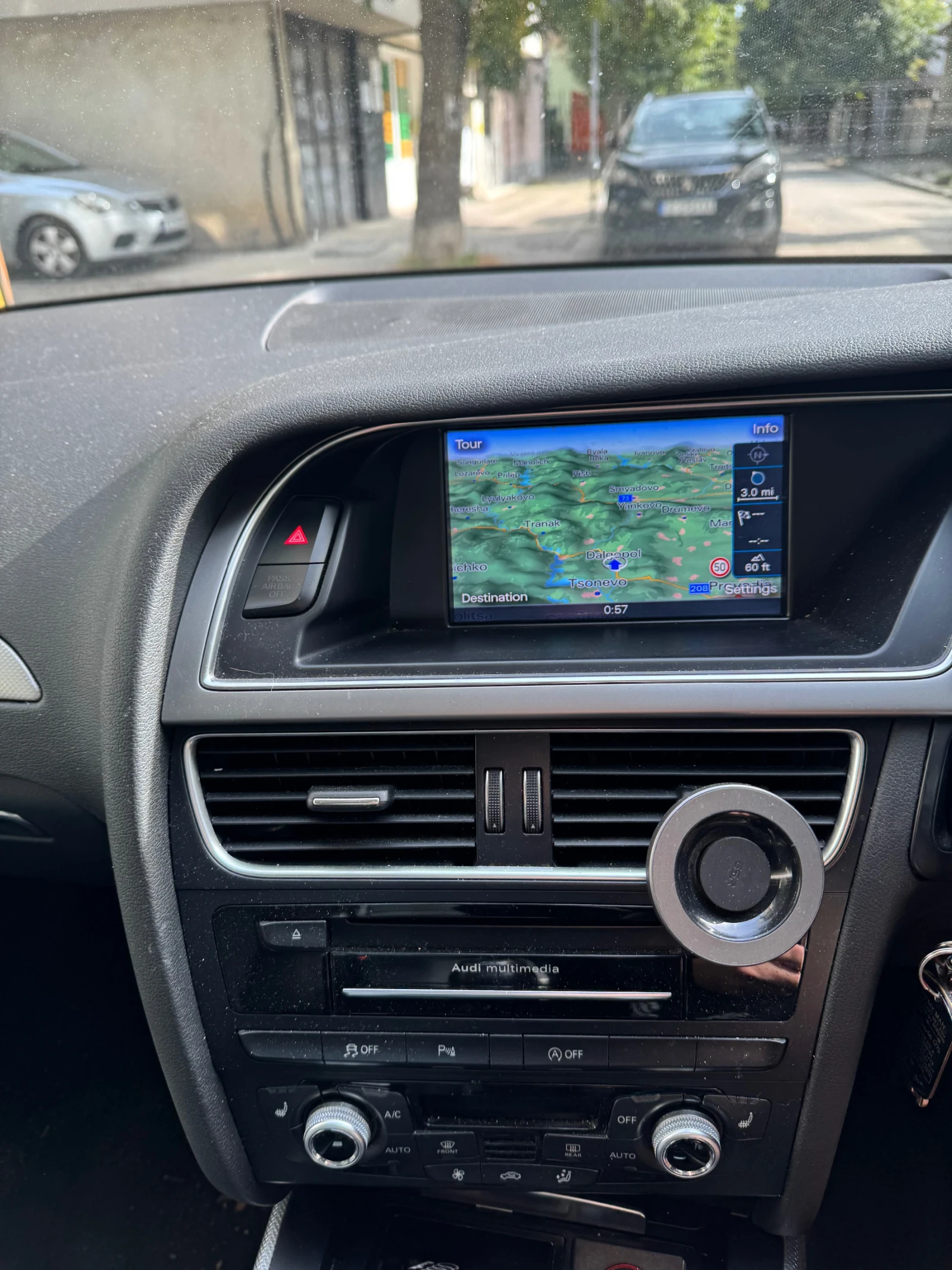 Audi A4 2.0 TDI - изображение 3 | Auto.bg Audi A4 2.0 TDI - изображение 3