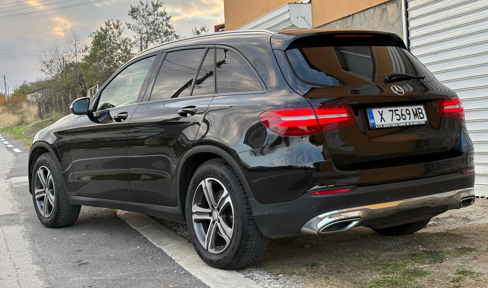 Mercedes-Benz GLC 220 4Matic 9G-tronic AMG LINE - изображение 2 | Auto.bg Mercedes-Benz GLC 220 4Matic 9G-tronic AMG LINE - изображение 2