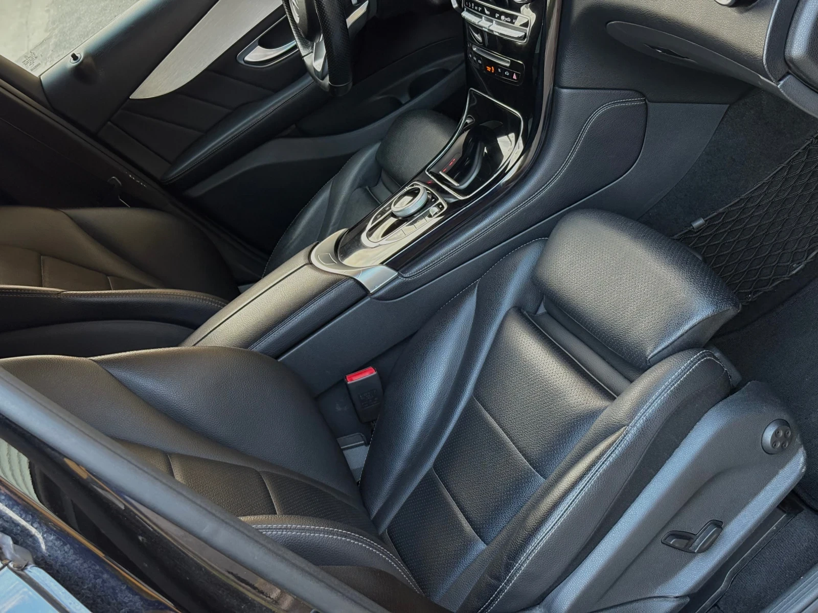 Mercedes-Benz GLC 220 4Matic 9G-tronic AMG LINE - изображение 9 | Auto.bg Mercedes-Benz GLC 220 4Matic 9G-tronic AMG LINE - изображение 9