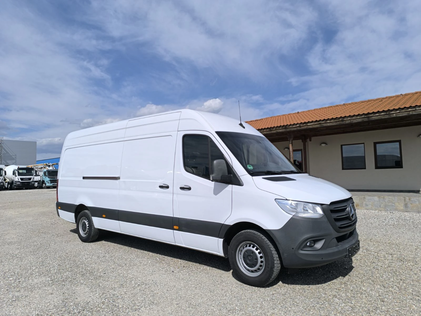 Mercedes-Benz Sprinter undefined | Auto.bg — изображение 1 Mercedes-Benz Sprinter undefined | Auto.bg — изображение 1
