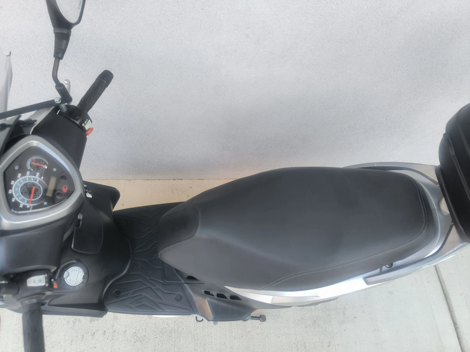 Kymco Agility 200i, на 12.350 км , 2014 година  - изображение 5 | Auto.bg Kymco Agility 200i, на 12.350 км , 2014 година  - изображение 5