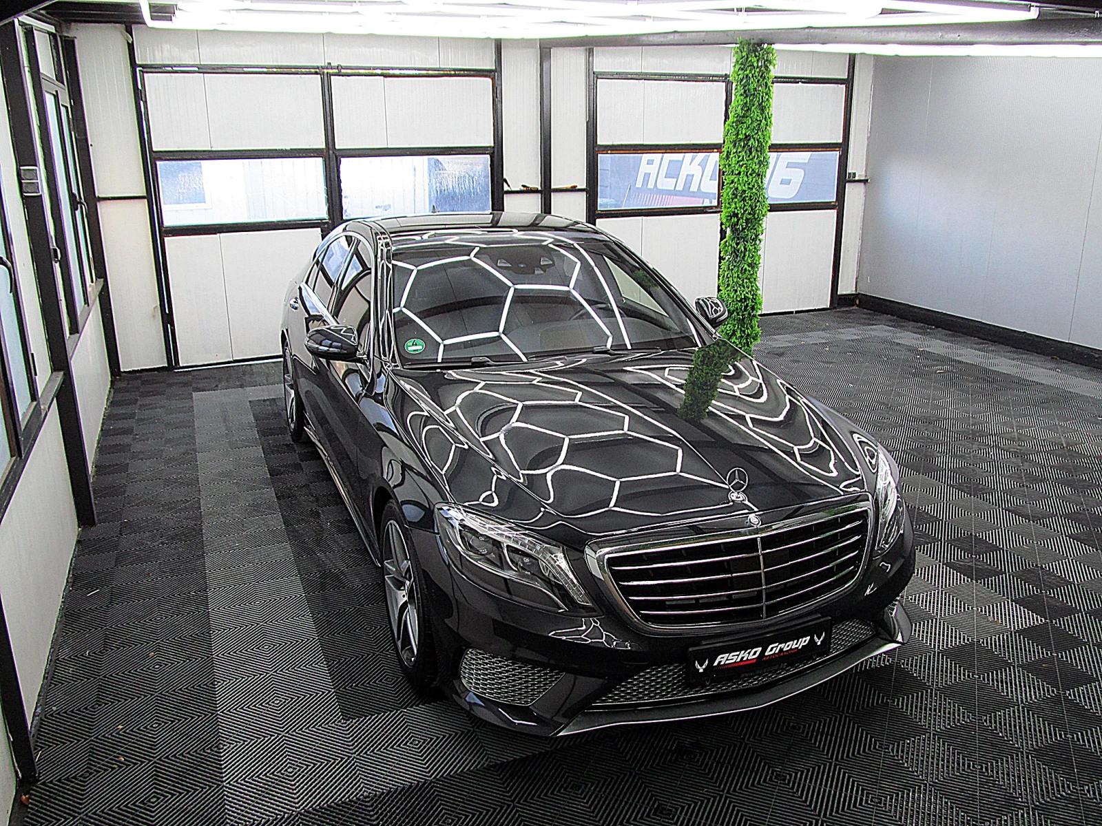 Mercedes-Benz S 350 4-MATIC/AMG/PANORAMA/KeylessGo/СОБСТВЕН ЛИЗИНГ - изображение 8 | Auto.bg Mercedes-Benz S 350 4-MATIC/AMG/PANORAMA/KeylessGo/СОБСТВЕН ЛИЗИНГ - изображение 8