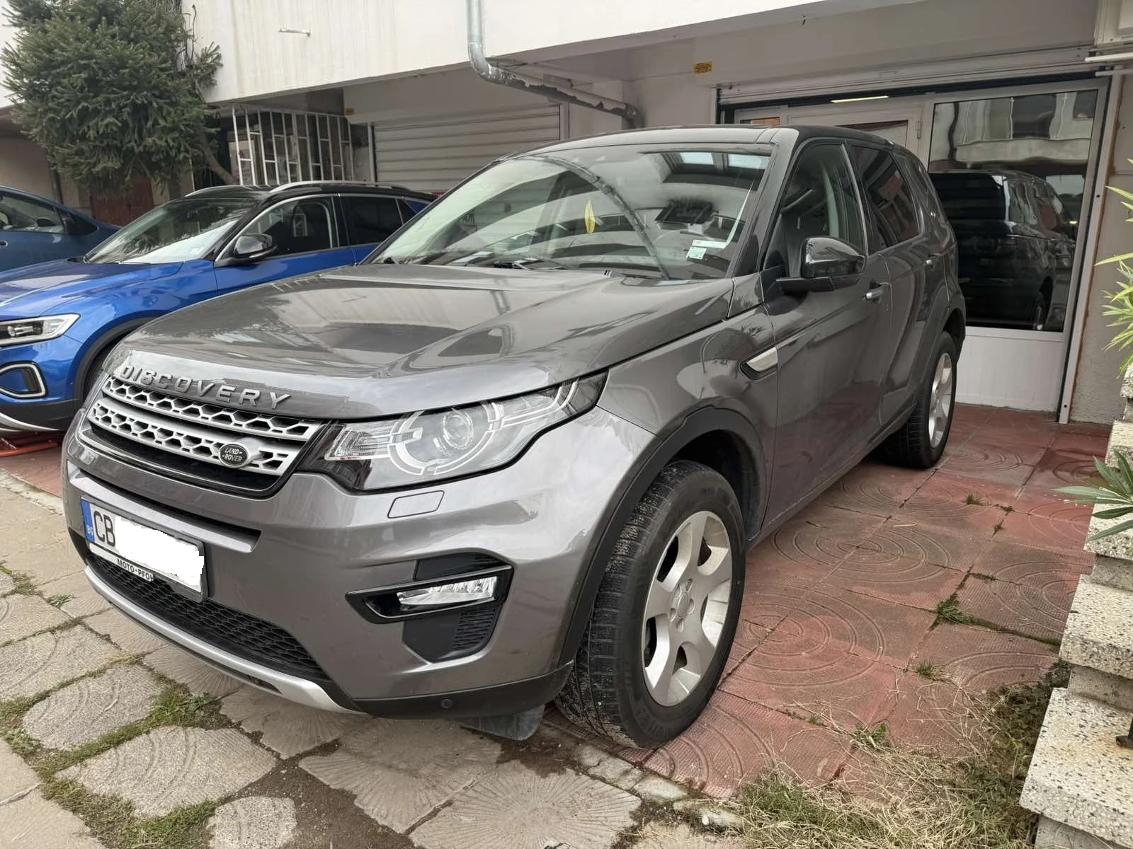 Land Rover Discovery Sport 80000 км. 180 кс. 6+ 1 HSE TD4 - изображение 2 | Auto.bg Land Rover Discovery Sport 80000 км. 180 кс. 6+ 1 HSE TD4 - изображение 2