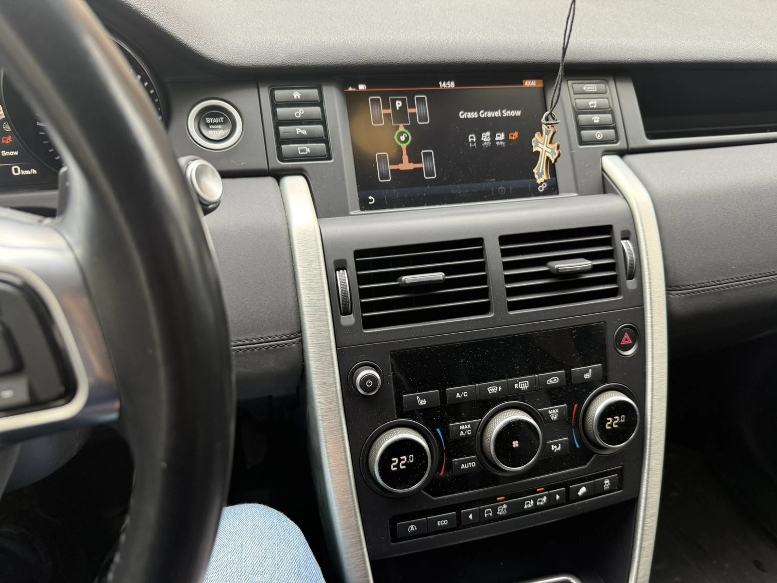 Land Rover Discovery Sport 80000 км. 180 кс. 6+ 1 HSE TD4 - изображение 6 | Auto.bg Land Rover Discovery Sport 80000 км. 180 кс. 6+ 1 HSE TD4 - изображение 6