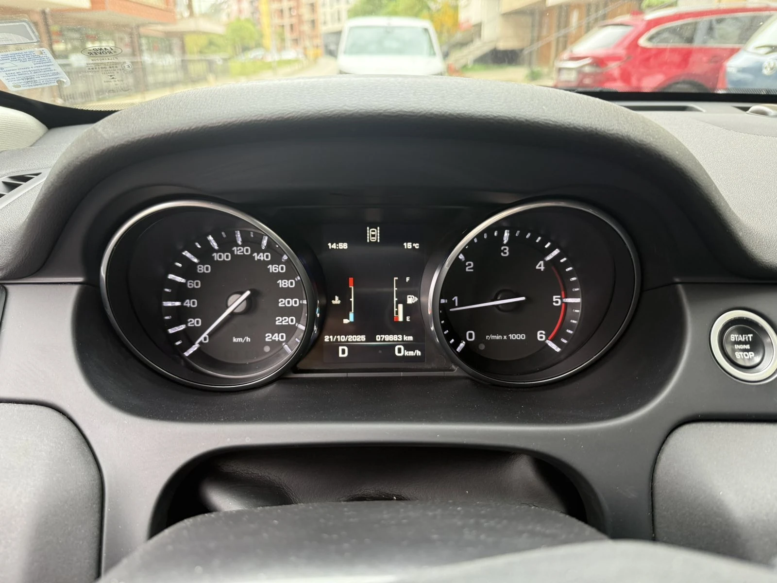 Land Rover Discovery Sport 80000 км. 180 кс. 6+ 1 HSE TD4 - изображение 5 | Auto.bg Land Rover Discovery Sport 80000 км. 180 кс. 6+ 1 HSE TD4 - изображение 5