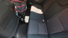 Toyota Yaris undefined | Auto.bg — изображение 8 Toyota Yaris undefined | Auto.bg — изображение 8