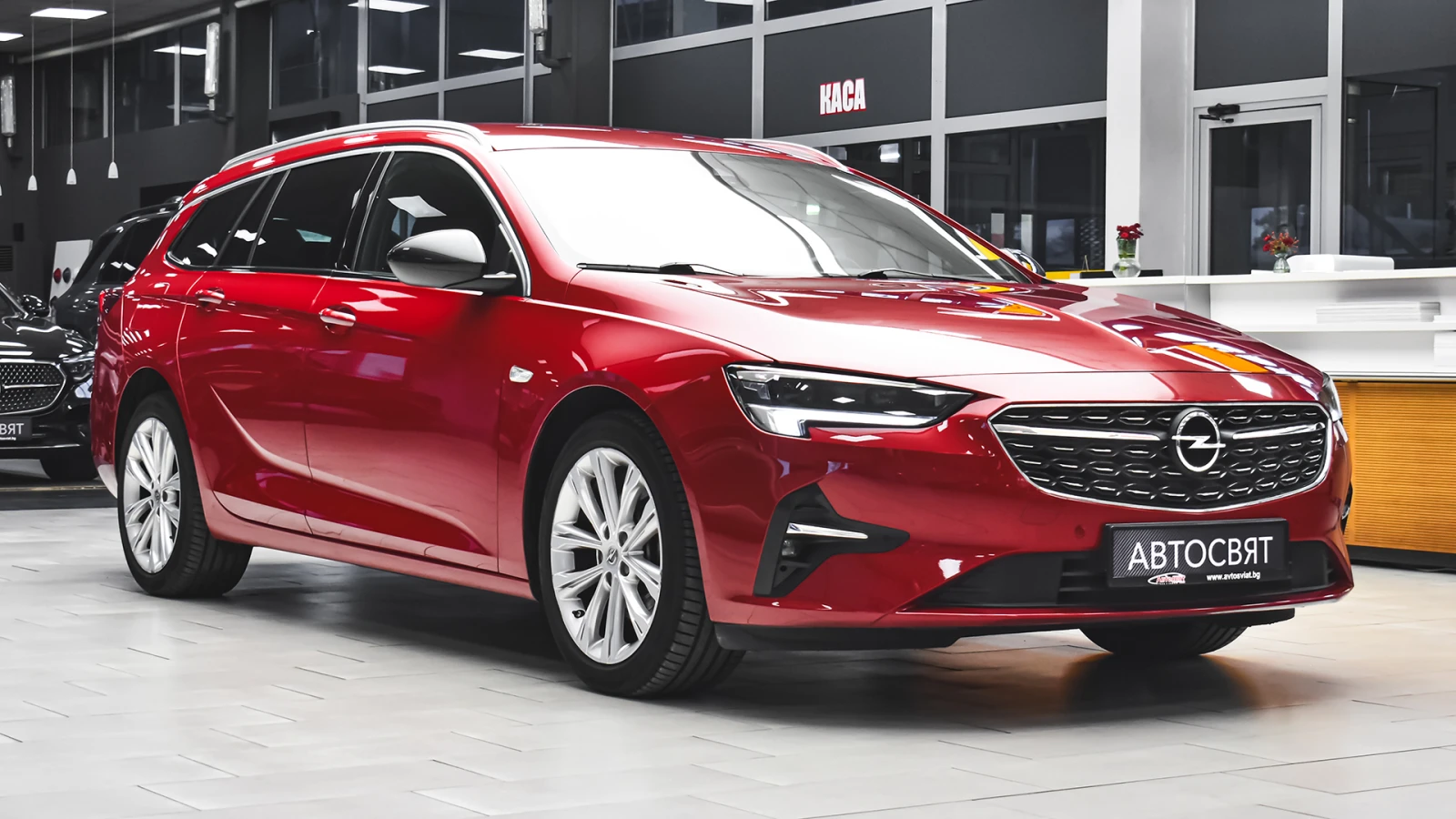 Opel Insignia Sports Tourer 2.0 Turbo Elegance Automatic - изображение 5 | Auto.bg Opel Insignia Sports Tourer 2.0 Turbo Elegance Automatic - изображение 5