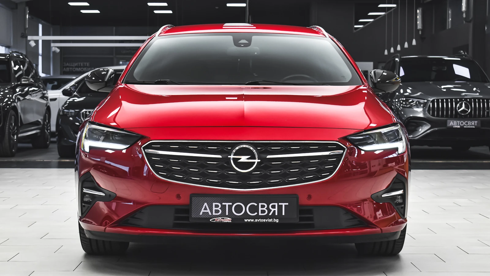 Opel Insignia Sports Tourer 2.0 Turbo Elegance Automatic - изображение 2 | Auto.bg Opel Insignia Sports Tourer 2.0 Turbo Elegance Automatic - изображение 2