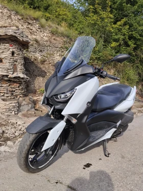 Yamaha X-max 300i