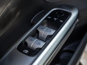 Mercedes-Benz C 300 e / AMG / PLUG-IN / CAMERA/ MEMORY/ LED/ - 40980 € / 80149.91 лв. - 37564503 4 | Car24.bg Mercedes-Benz C 300 e / AMG / PLUG-IN / CAMERA/ MEMORY/ LED/ - 40980 € / 80149.91 лв. - 37564503 4