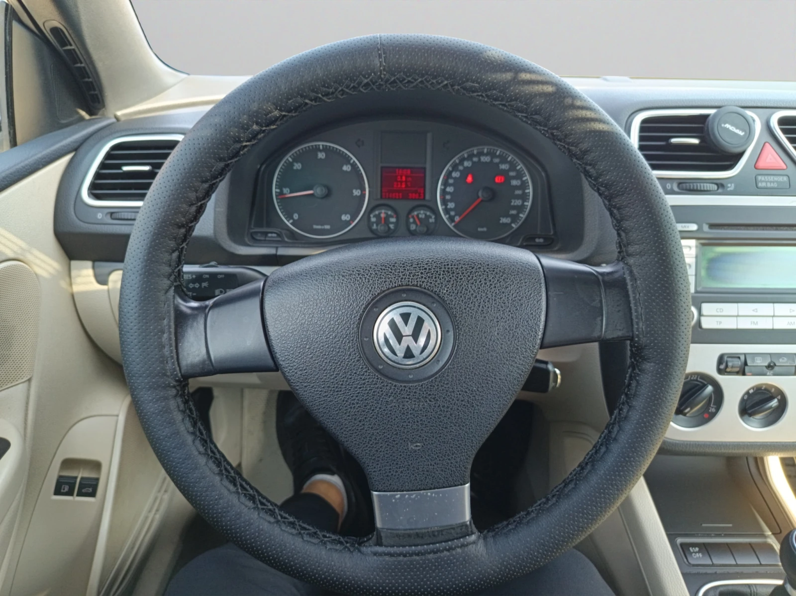 VW Eos 2.0TDI - изображение 10 | Auto.bg VW Eos 2.0TDI - изображение 10