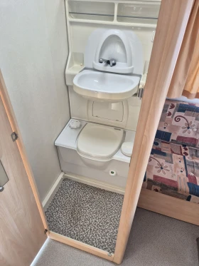 Каравана Beyerland 4 МЕСТА WC БАНЯ ФОРСЕЛТ МУВЪР | Auto.bg — изображение 13 Каравана Beyerland 4 МЕСТА WC БАНЯ ФОРСЕЛТ МУВЪР | Auto.bg — изображение 13