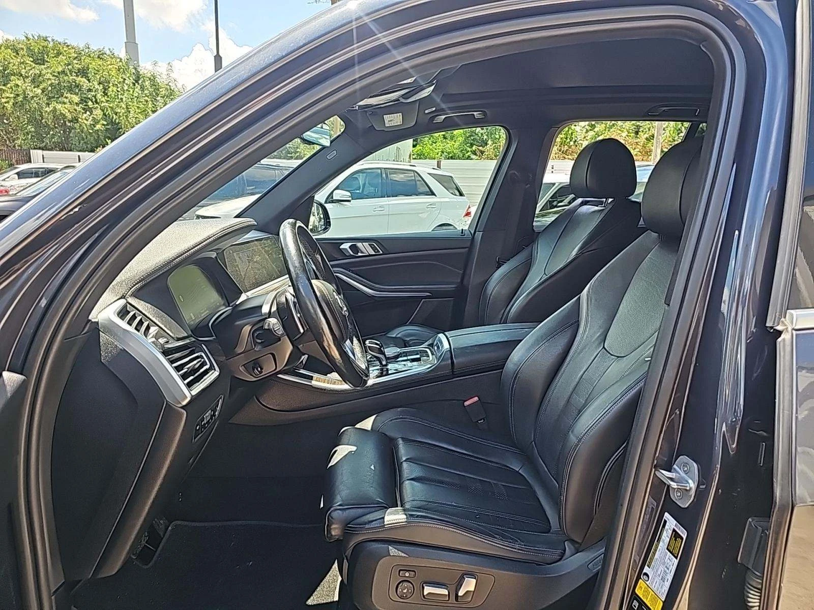 BMW X5 ДИГИТАЛНО* ТАБЛО* 360КАМЕРА* КЕЙЛЕС* LANE* ASSIST* - изображение 8 | Auto.bg BMW X5 ДИГИТАЛНО* ТАБЛО* 360КАМЕРА* КЕЙЛЕС* LANE* ASSIST* - изображение 8