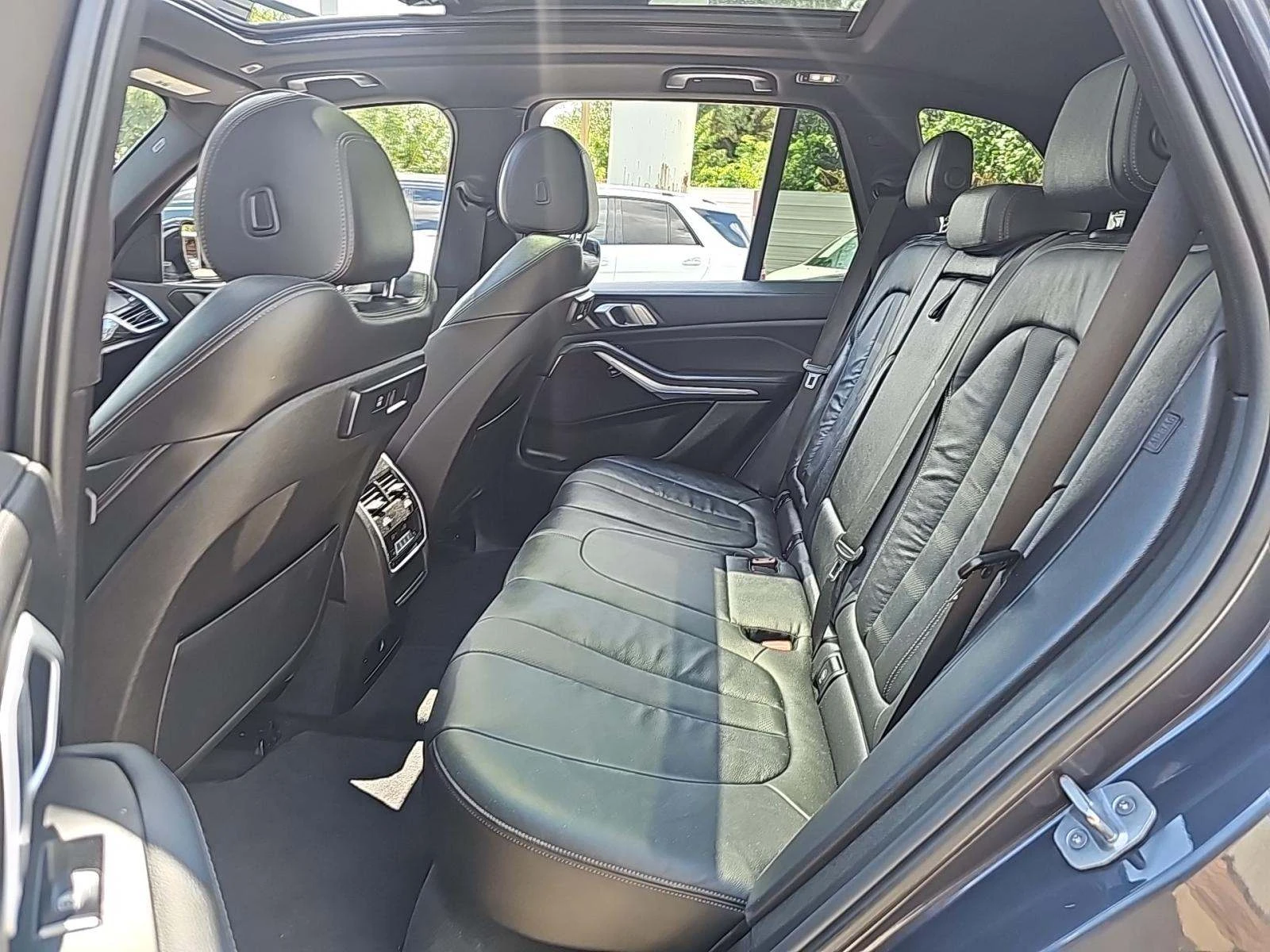 BMW X5 ДИГИТАЛНО* ТАБЛО* 360КАМЕРА* КЕЙЛЕС* LANE* ASSIST* - изображение 10 | Auto.bg BMW X5 ДИГИТАЛНО* ТАБЛО* 360КАМЕРА* КЕЙЛЕС* LANE* ASSIST* - изображение 10