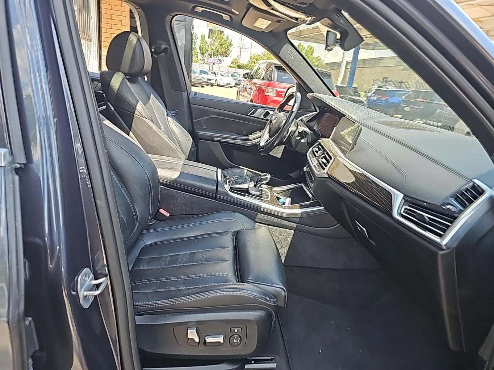 BMW X5 ДИГИТАЛНО* ТАБЛО* 360КАМЕРА* КЕЙЛЕС* LANE* ASSIST* - изображение 9 | Auto.bg BMW X5 ДИГИТАЛНО* ТАБЛО* 360КАМЕРА* КЕЙЛЕС* LANE* ASSIST* - изображение 9