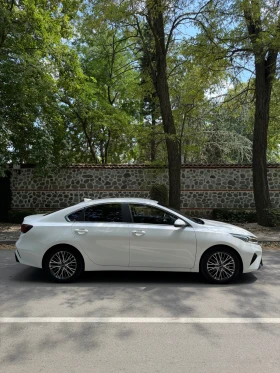 Kia K3 1.6MPI* Trendy* 71 300km* - 16500 € / 32271.19 лв. - 66571005 2 | Car24.bg Kia K3 1.6MPI* Trendy* 71 300km* - 16500 € / 32271.19 лв. - 66571005 2