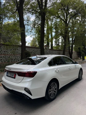 Kia K3 1.6MPI* Trendy* 71 300km* - 16500 € / 32271.19 лв. - 66571005 3 | Car24.bg Kia K3 1.6MPI* Trendy* 71 300km* - 16500 € / 32271.19 лв. - 66571005 3