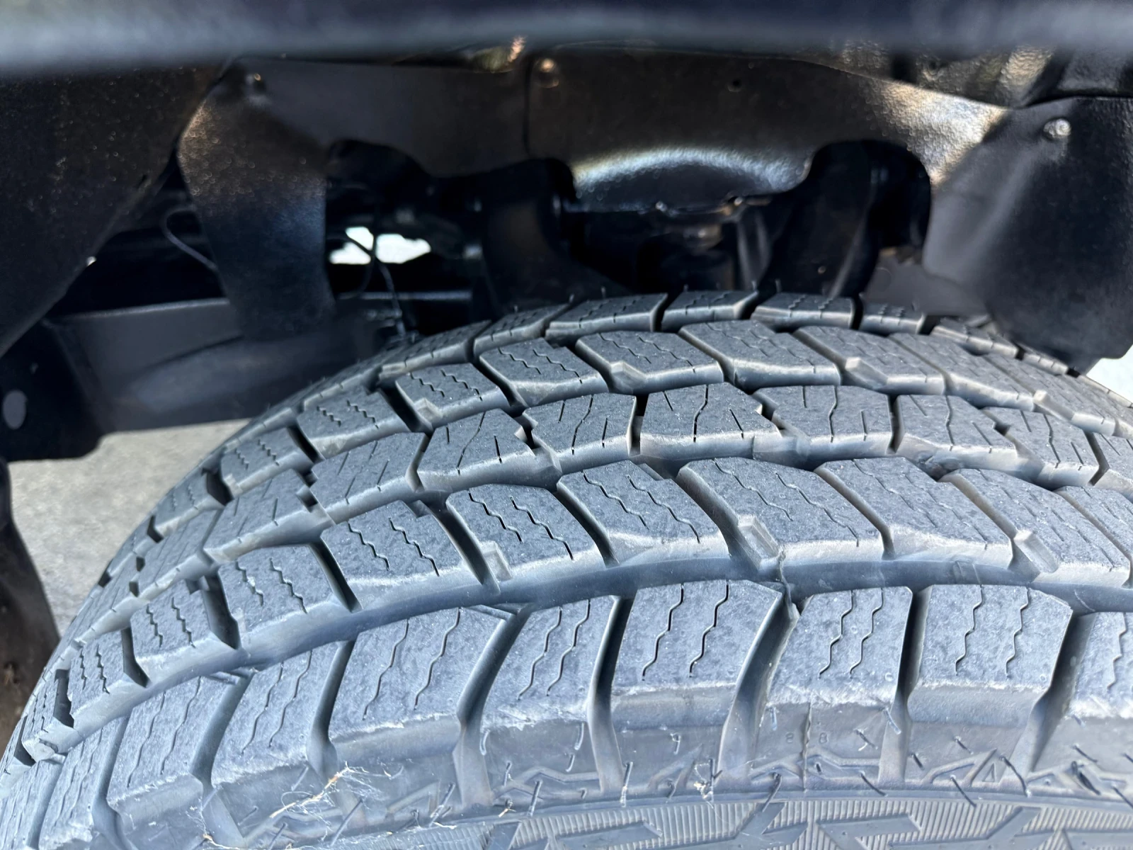 Toyota 4runner 2.4 tdi 90ps КЛИМА+ ИТАЛИЯ+ РЕСТАВРИРАНА - изображение 5 | Auto.bg Toyota 4runner 2.4 tdi 90ps КЛИМА+ ИТАЛИЯ+ РЕСТАВРИРАНА - изображение 5