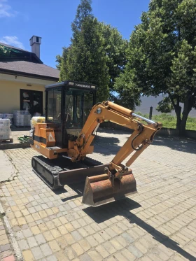 Багер Kubota Yanmar B22