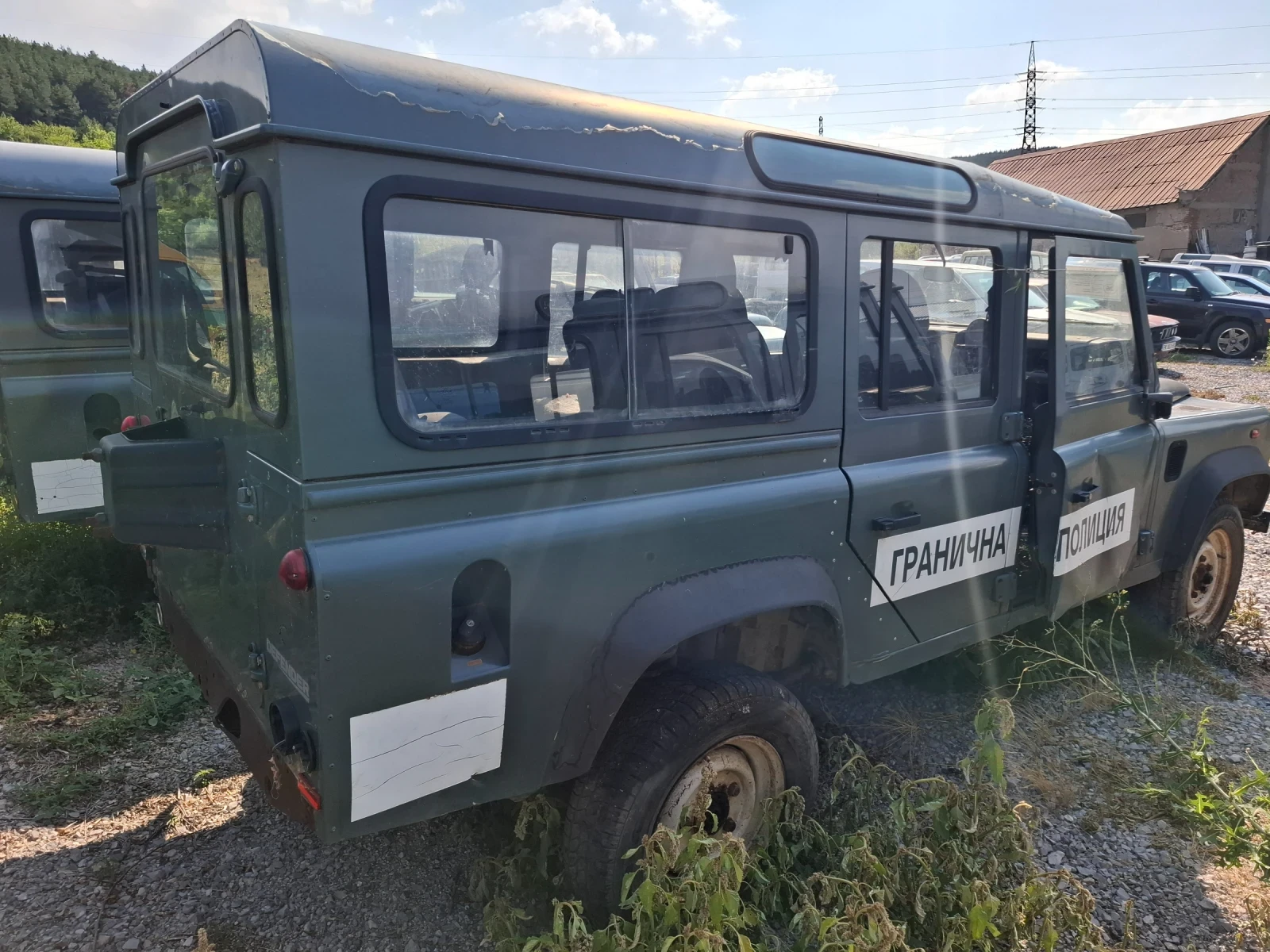 Land Rover Defender 2.4 tdci - изображение 2 | Auto.bg Land Rover Defender 2.4 tdci - изображение 2