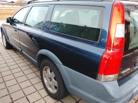 Volvo Xc70 2.4i Automatic 4x4 - 1350 € / 2640.37 лв. - 23501631 4 | Car24.bg Volvo Xc70 2.4i Automatic 4x4 - 1350 € / 2640.37 лв. - 23501631 4