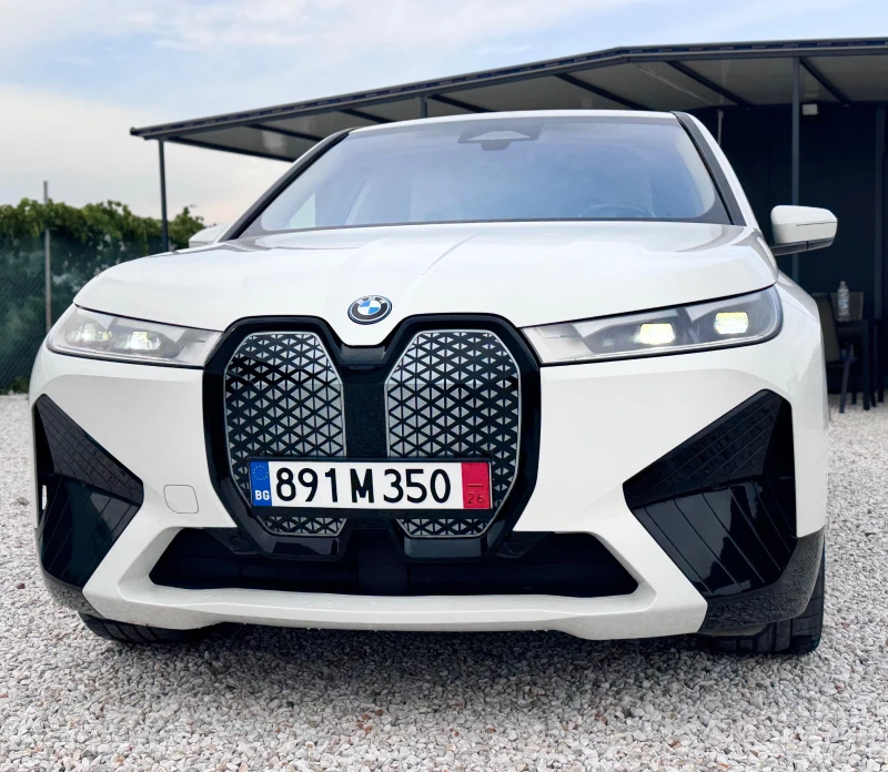 BMW iX 50 XDrive* R22* 2023* TOP* - 45900 € - 89502978 1 | Car24.bg BMW iX 50 XDrive* R22* 2023* TOP* - 45900 € - 89502978 1