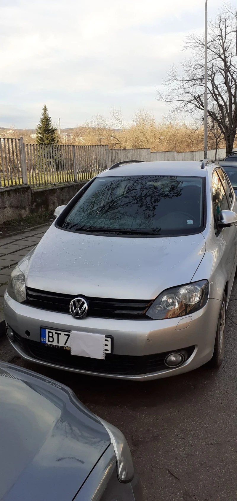 VW Golf Plus VI 1.6 TDI 105 k.c - 2290 € / 4478.85 лв. - 19616191 1 | Car24.bg VW Golf Plus VI 1.6 TDI 105 k.c - 2290 € / 4478.85 лв. - 19616191 1