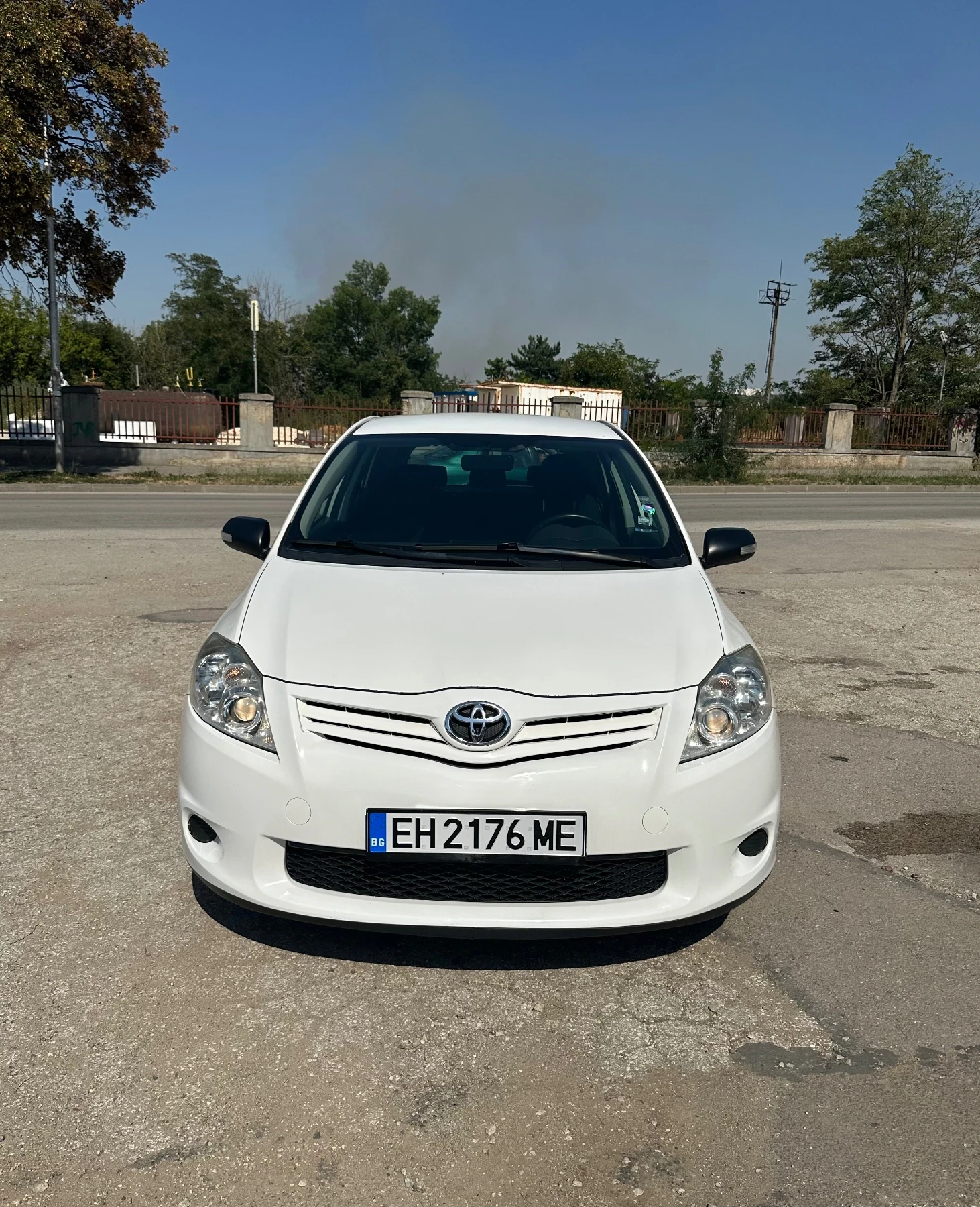 Toyota Auris 1.33 Facelift - изображение 7 | Auto.bg Toyota Auris 1.33 Facelift - изображение 7