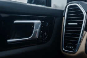 Porsche Cayenne Shadow line / всички екстри - 116000 лв. / 59309.86 € - 53636362 16 | Car24.bg Porsche Cayenne Shadow line / всички екстри - 116000 лв. / 59309.86 € - 53636362 16