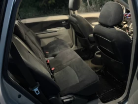 Mitsubishi Grandis 2.0 DID | Auto.bg — изображение 8 Mitsubishi Grandis 2.0 DID | Auto.bg — изображение 8