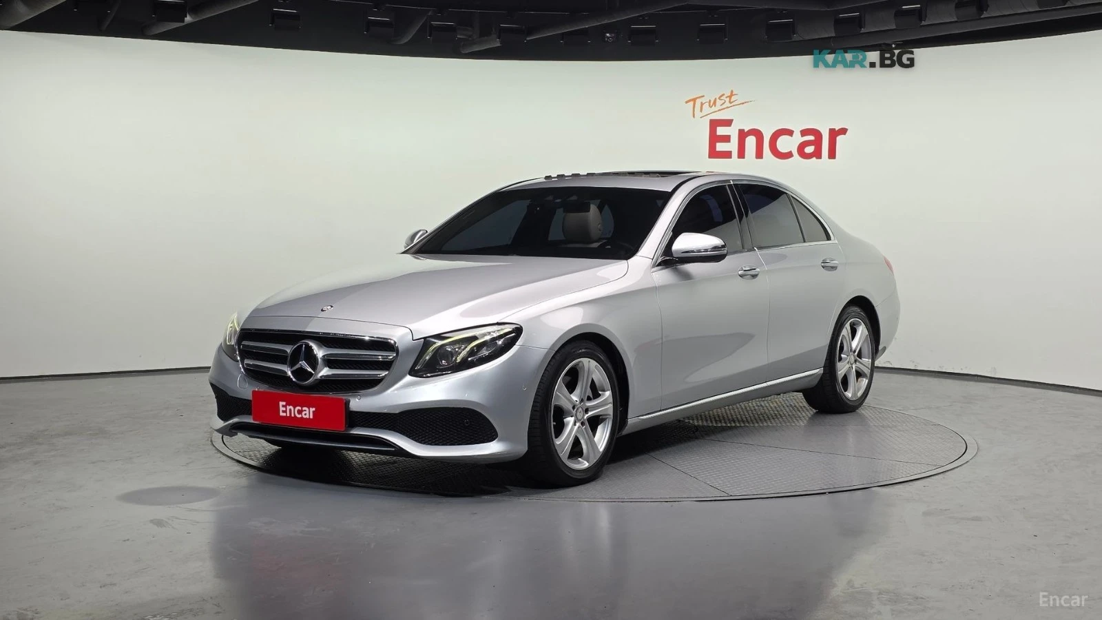 Mercedes-Benz E 220 DIESEL* PANO* ПОДГРЕВ* LANE ASS* ХЕДЪП* | Auto.bg — изображение 1 Mercedes-Benz E 220 DIESEL* PANO* ПОДГРЕВ* LANE ASS* ХЕДЪП* | Auto.bg — изображение 1