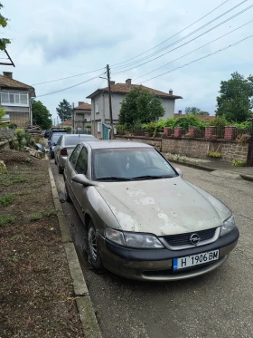 Opel Vectra 1.6 Бензин - 700 € / 1369.08 лв. - 92018177 3 | Car24.bg Opel Vectra 1.6 Бензин - 700 € / 1369.08 лв. - 92018177 3