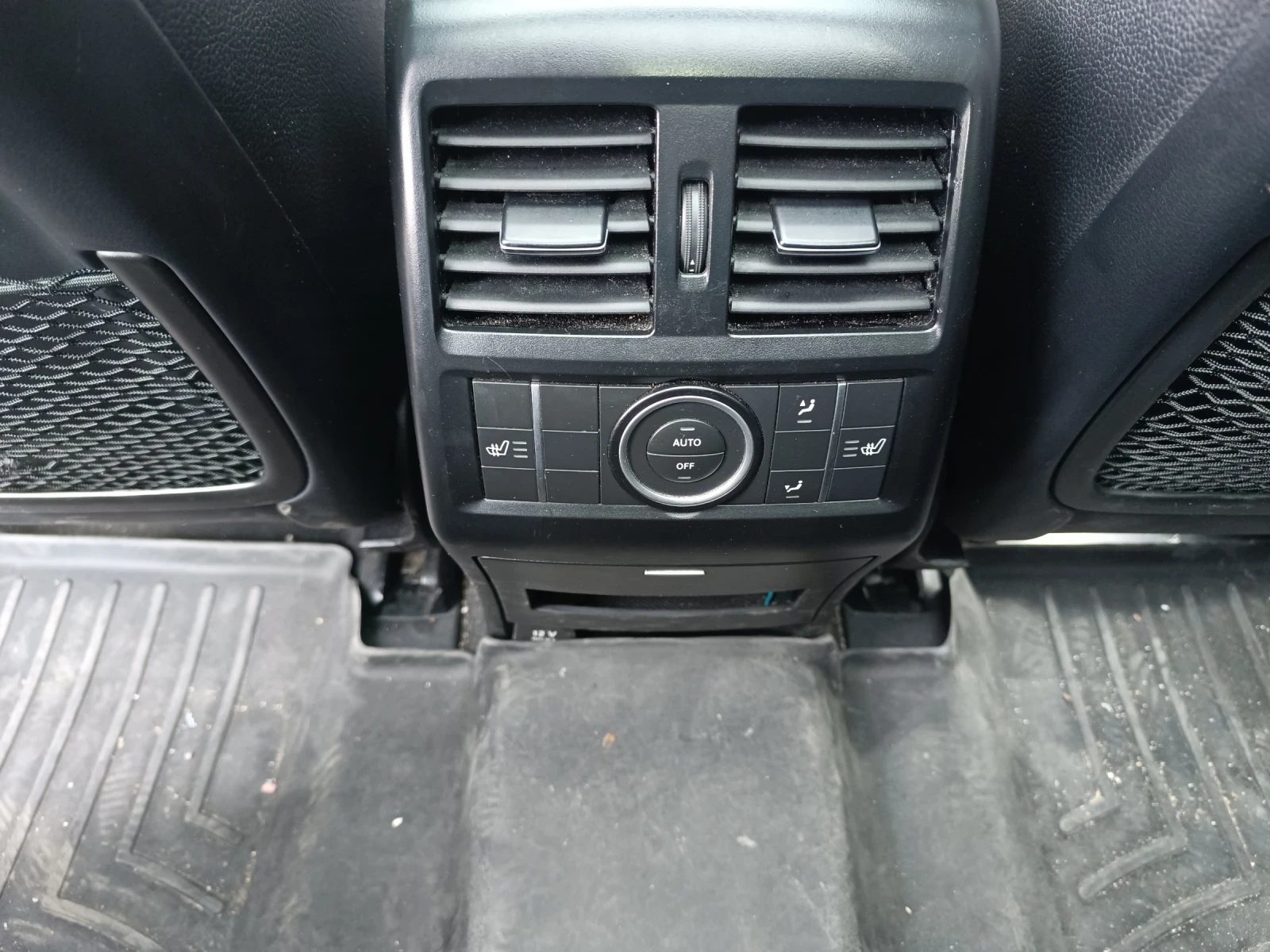 Mercedes-Benz ML 350 AMG Bluetec - изображение 7 | Auto.bg Mercedes-Benz ML 350 AMG Bluetec - изображение 7