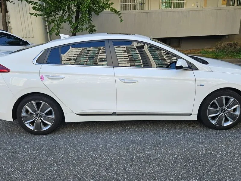 Hyundai Ioniq Hybrid Q - 13152 € - 93864601 1 | Car24.bg Hyundai Ioniq Hybrid Q - 13152 € - 93864601 1