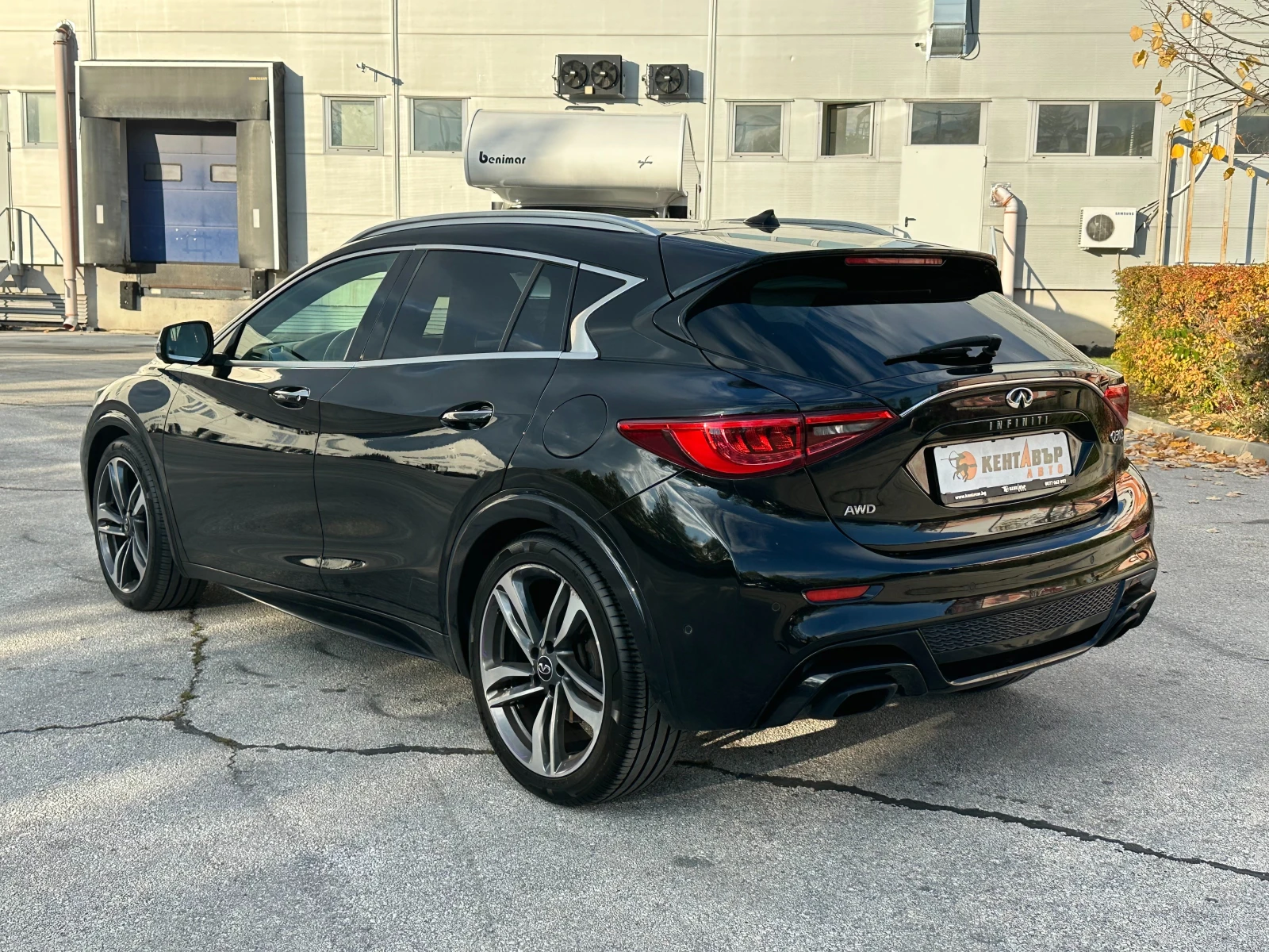 Infiniti Q30 S 2.0i 211 к.с.  - изображение 3 | Auto.bg Infiniti Q30 S 2.0i 211 к.с.  - изображение 3
