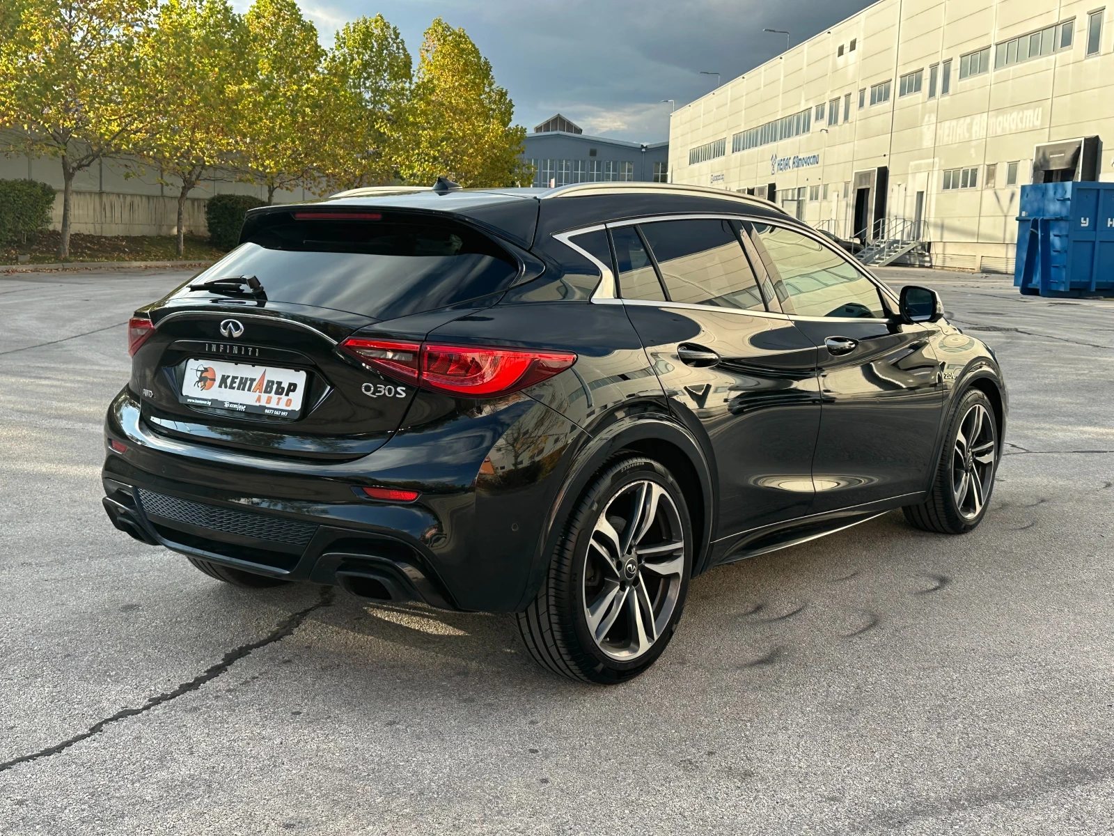 Infiniti Q30 S 2.0i 211 к.с.  - изображение 4 | Auto.bg Infiniti Q30 S 2.0i 211 к.с.  - изображение 4