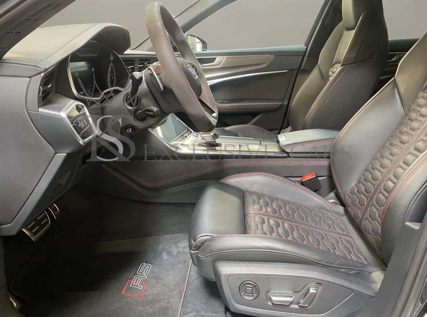 Audi Rs6 4.0 TFSI* QUATTRO* BANG & OLUFSEN* MATRIX*  - изображение 5 | Auto.bg Audi Rs6 4.0 TFSI* QUATTRO* BANG & OLUFSEN* MATRIX*  - изображение 5