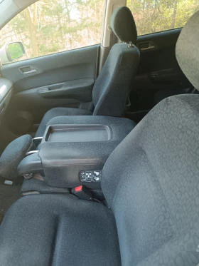 Honda Fr-v - 3250 € / 6356.45 лв. - 13746918 6 | Car24.bg Honda Fr-v - 3250 € / 6356.45 лв. - 13746918 6