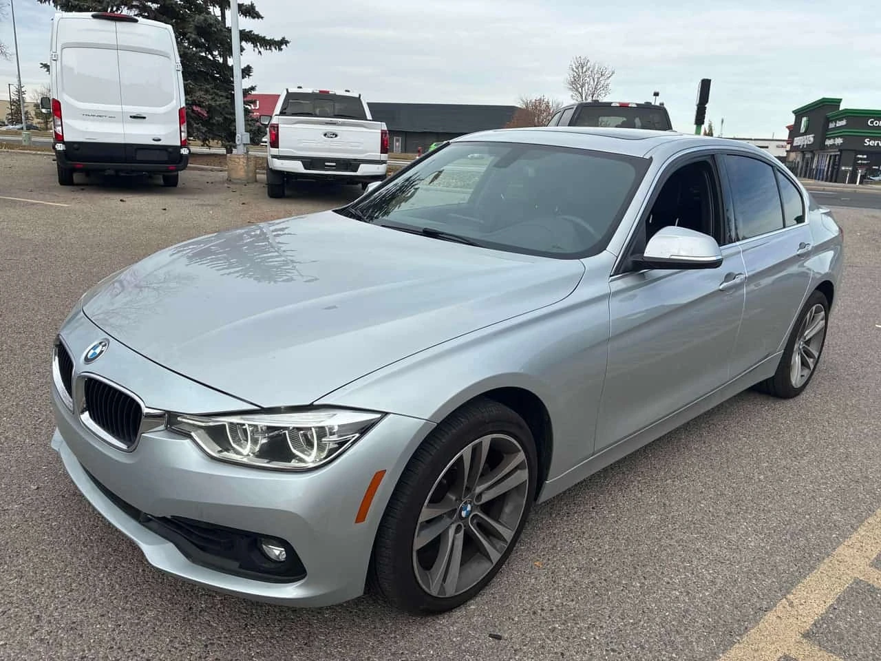 BMW 330 * 330i xDrive * CARFAX * | Auto.bg — изображение 1 BMW 330 * 330i xDrive * CARFAX * | Auto.bg — изображение 1