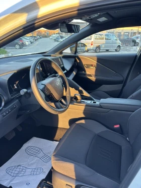 Toyota C-HR 2.0 PHEV E-CVT Club FWD - 70000 лв. / 35790.43 € - 20023488 8 | Car24.bg Toyota C-HR 2.0 PHEV E-CVT Club FWD - 70000 лв. / 35790.43 € - 20023488 8