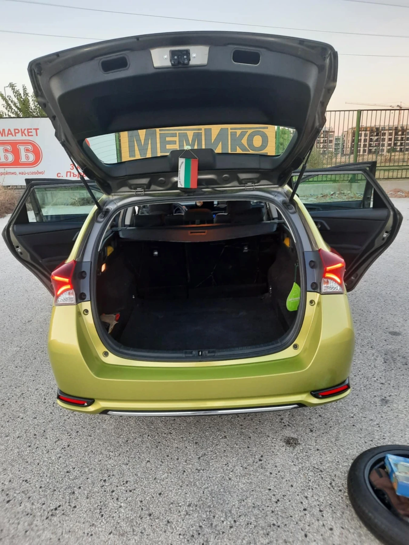 Toyota Auris 1.8 - изображение 7 | Auto.bg Toyota Auris 1.8 - изображение 7