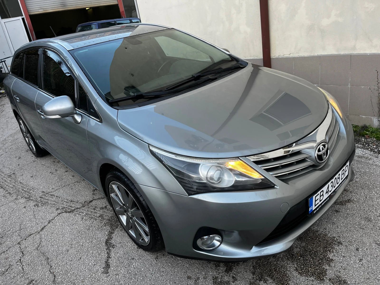 Toyota Avensis 2.2d-4d 150к.с. | Auto.bg — изображение 1 Toyota Avensis 2.2d-4d 150к.с. | Auto.bg — изображение 1